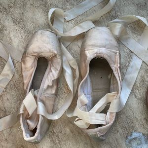 Used dance shoes